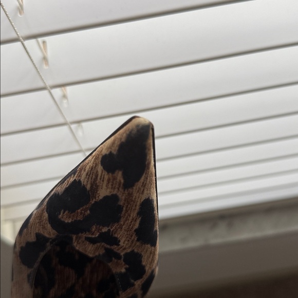 Dolce & Gabbana Leopard Print Kitten Slingback Heels - Picture 4 of 4